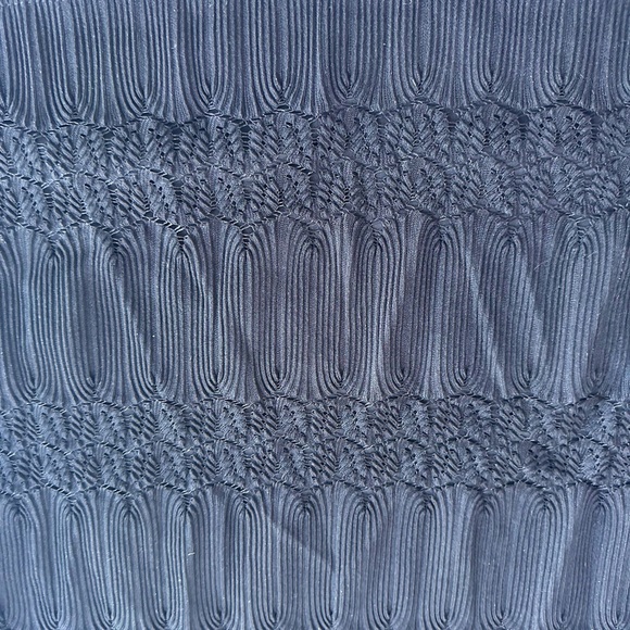 Cable & Gauge sleeveless black top. Size S high collar with 2 metal buttons NWT - Picture 5 of 6